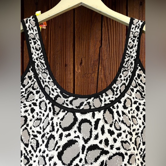 BCBG Max Azria BodyCon Tory Dress - Picture 3 of 3